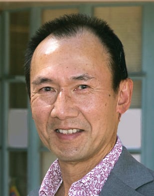 Portrait of Prof Yee Leung